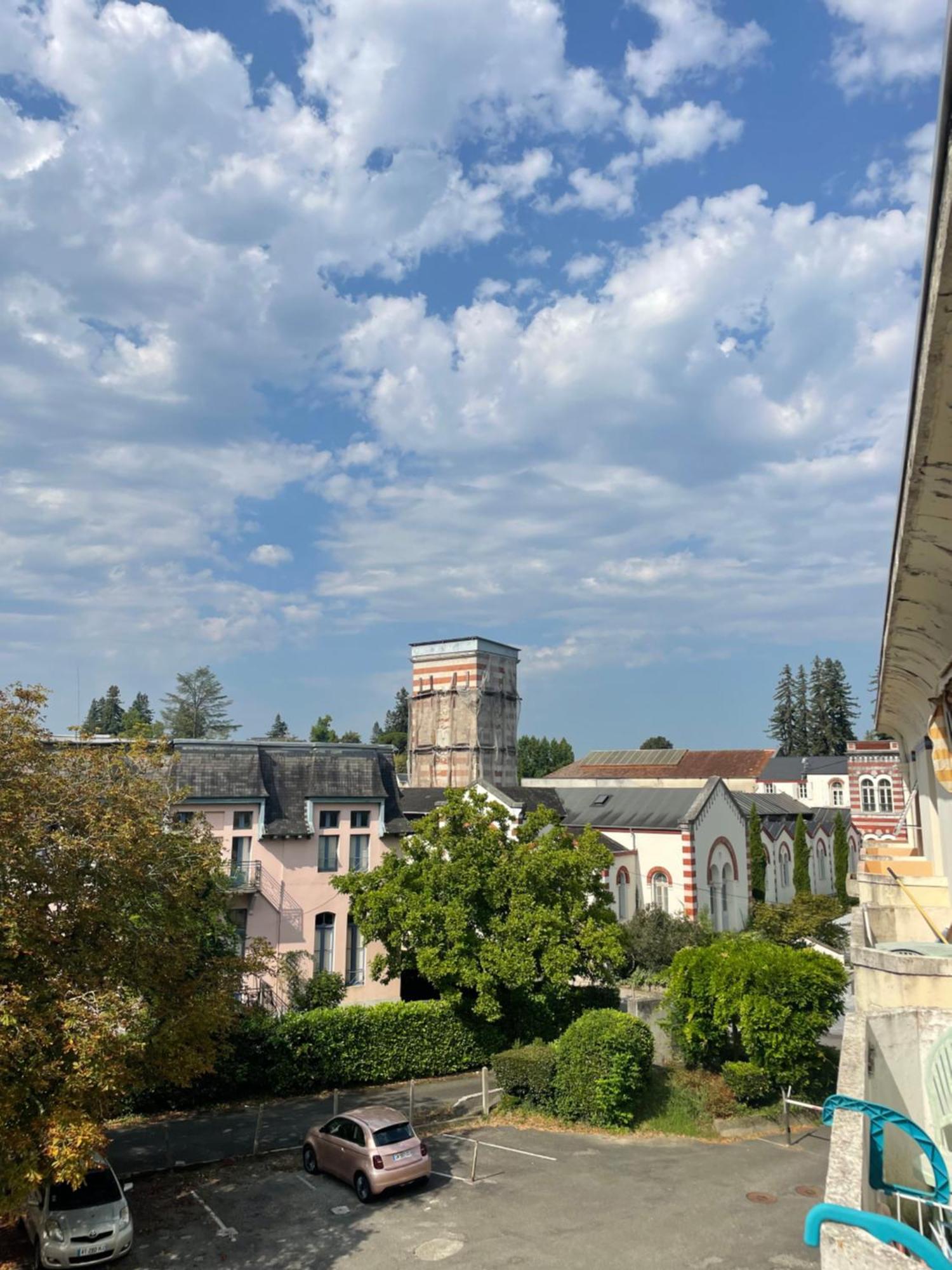 Studio Lumineux Au Calme En Centre Ville, Face Aux Thermes Salies-de-Béarn Exterior foto